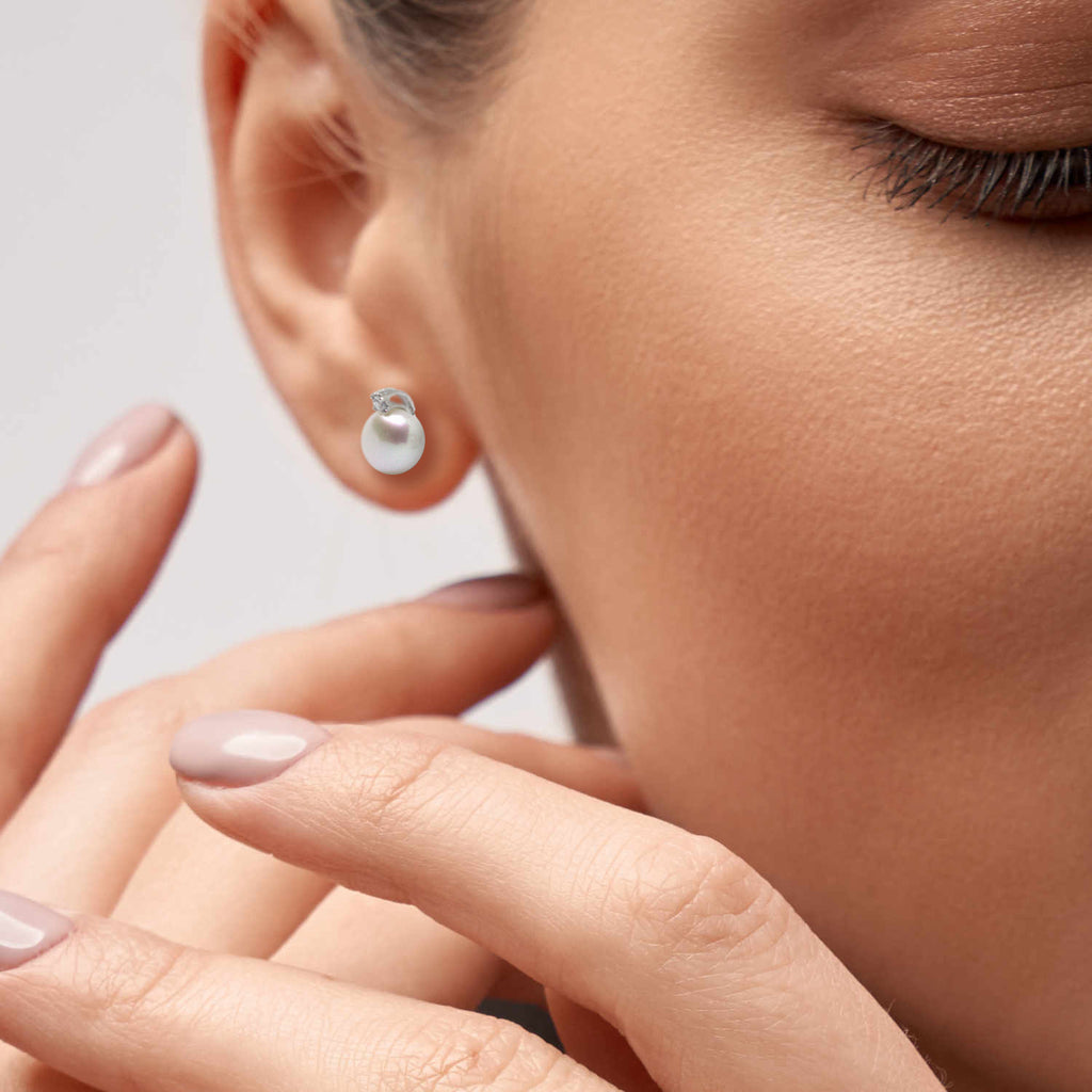 White Pearl & Cz Silver <BR/>Stud Earrings