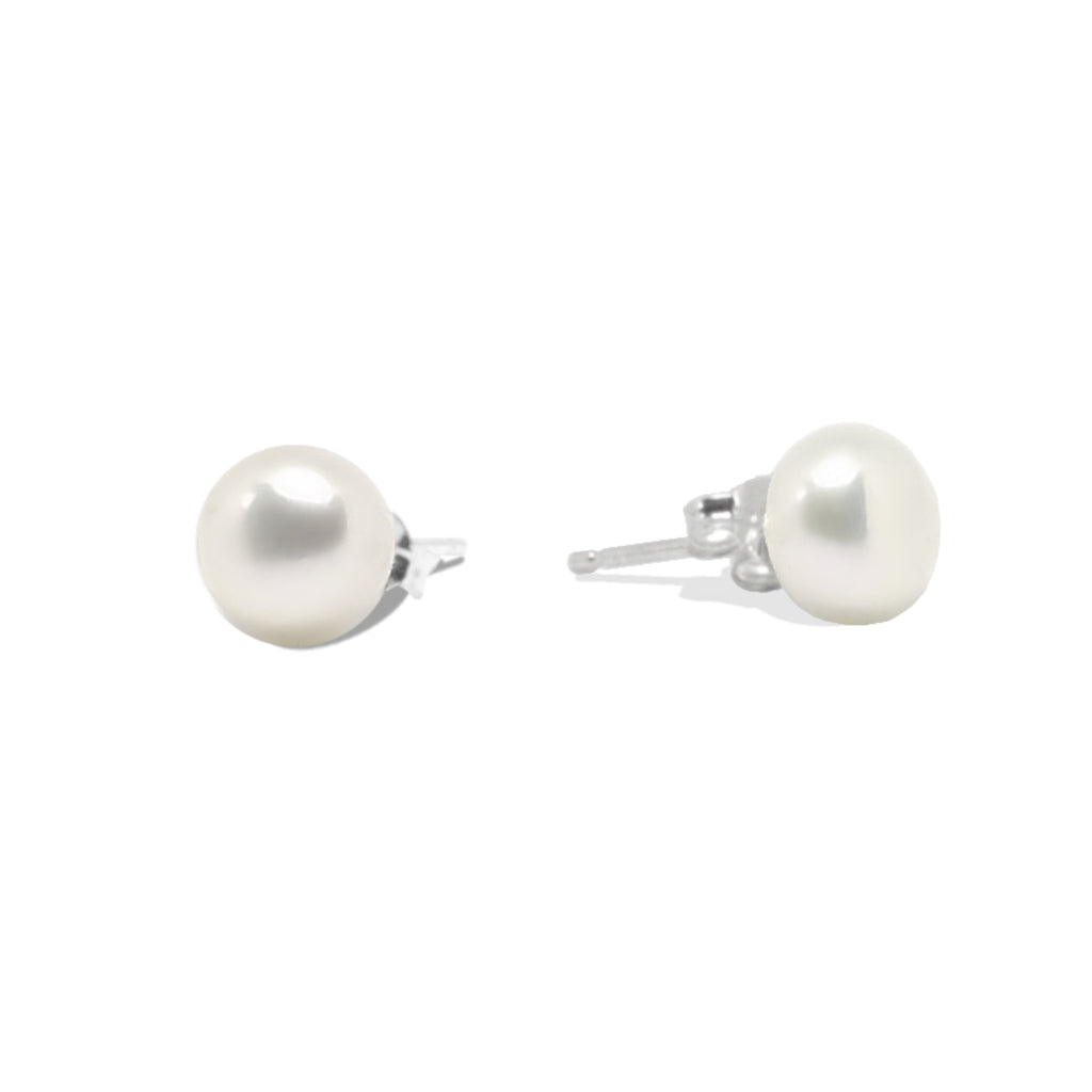 White Button Pearl Stud<BR/> Earrings
