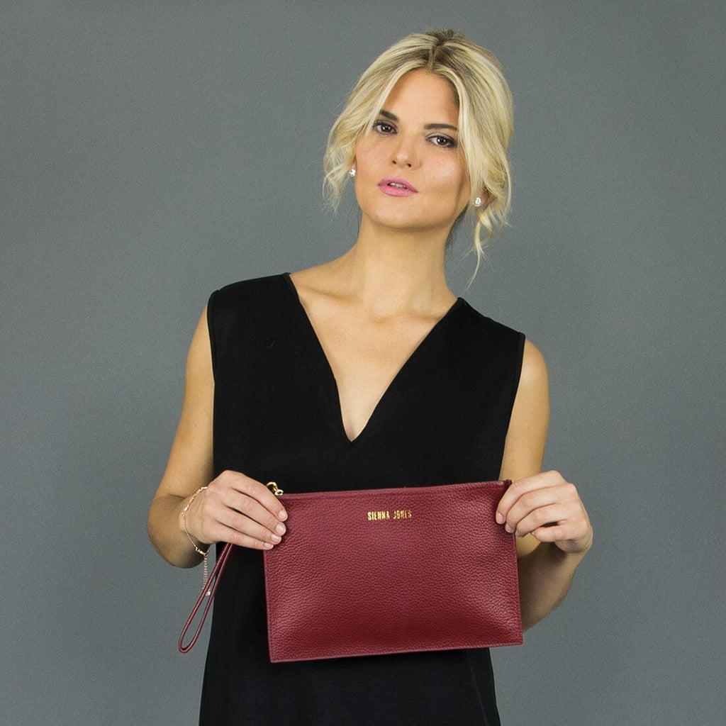 The Classic Pouch - Red