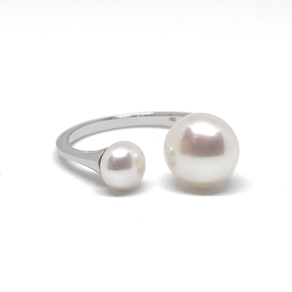 Adjustable Pearl<br>White Gold Ring